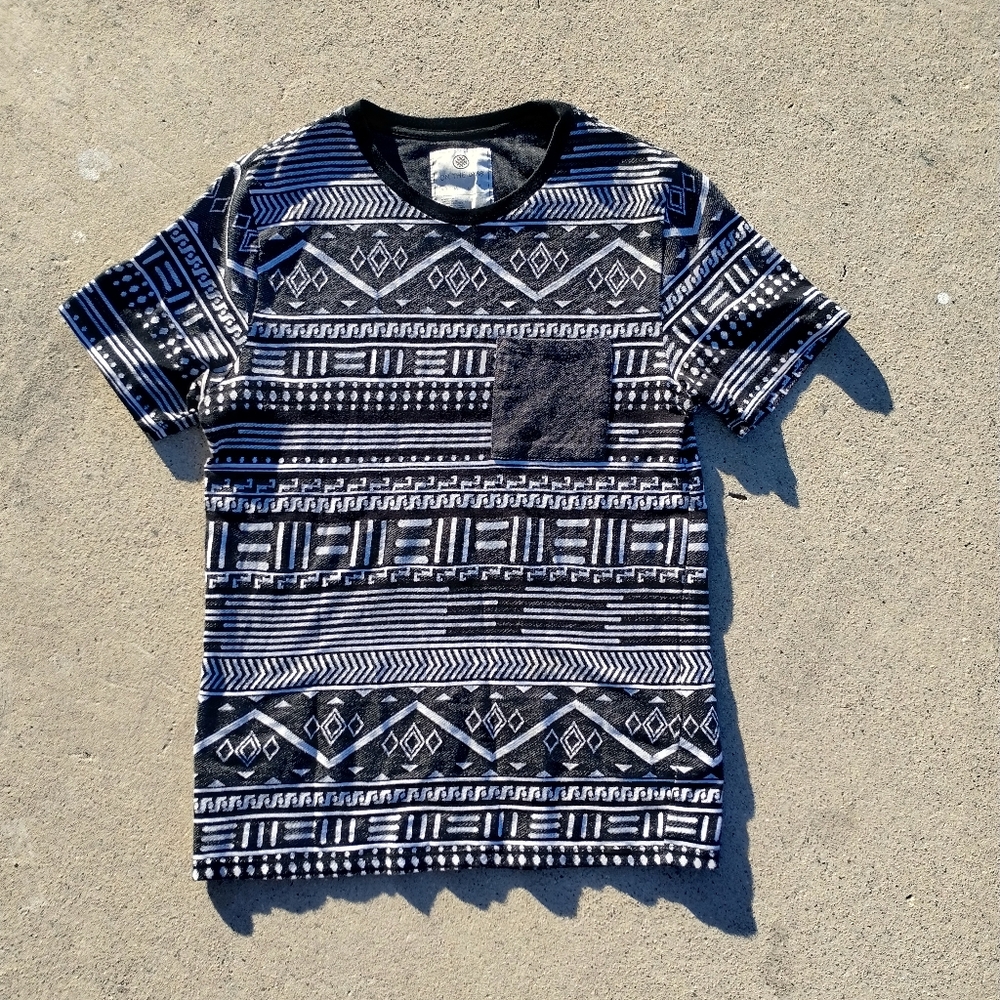 Geometric 💢 Mosaic Primitive AOP Shirt SMALL Monochrome